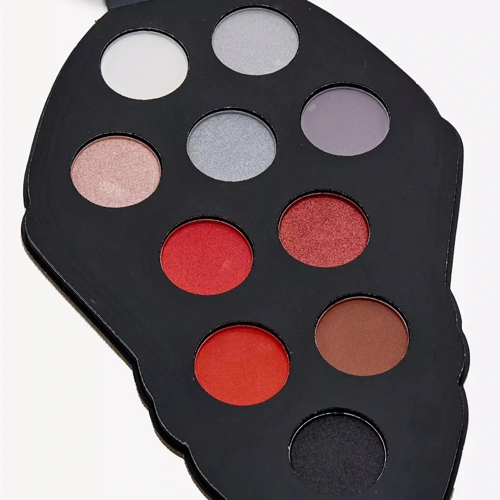 NWOT Ghost Eyeshadow & Highlighter Palette Hot Topic Papa Emeritus‎